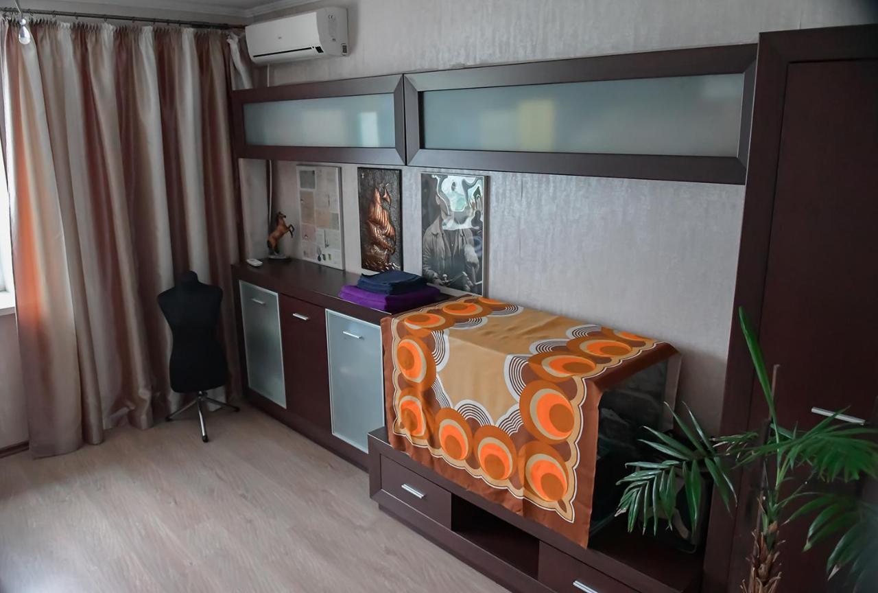 Apartment On Parkova 36 Chornomorsk Ngoại thất bức ảnh